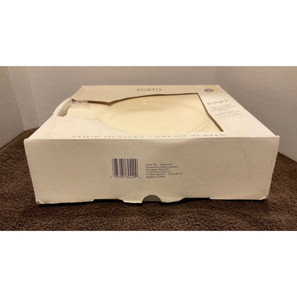 SET OF 4 FURIO HOME CREAM STONEWARE DESSERT/SALAD PLATES - NIB - Picture 3 of 5